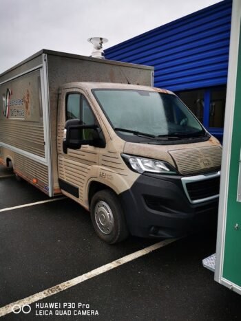 Food Truck rétro à pizza neuf Peugeot Boxer (Cabine 335 L3)